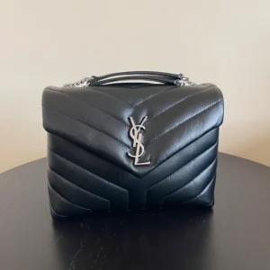 Loulou small en cuir matelassé